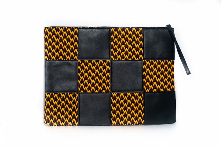 Grande pochette Wax similicuir jaune rouge noir