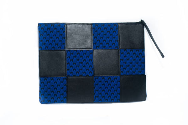 Grande pochette Wax similicuir bleu noir