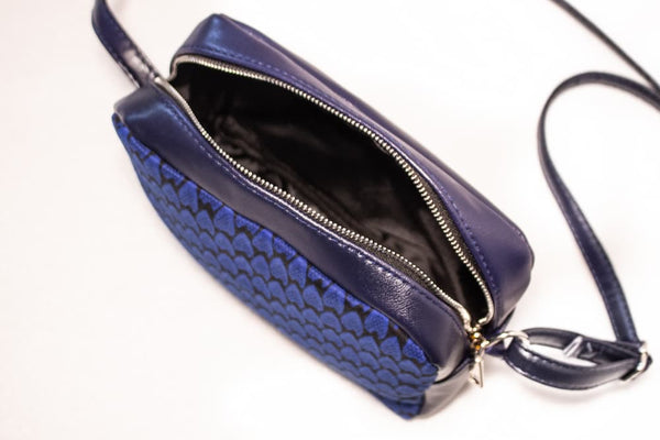 Petit sac long bandoulière wax similicuir noir bleu